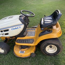 Cub Cadet  42” Deck