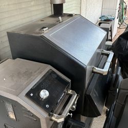Pit Boss Laredo Pellet Grill