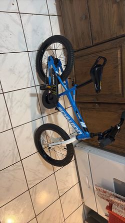 Kids bike  wheels 16 2’125 like new