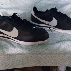 Size 12 mens Nike Cortez 