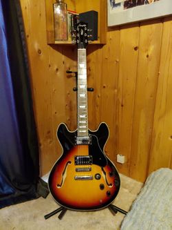 335 hollowbody firefly guitar