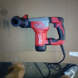 MILWAUKEE 1-1/8 (28mm) SDS Plus Rotary Hammer 