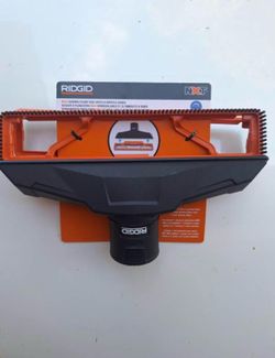 New RIDGID NXT MAX locking floor tool is a 2.5-inch vacuum attachment.