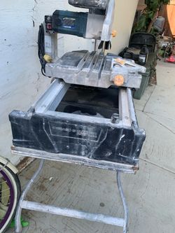 Tile cut by Chicago electric tool