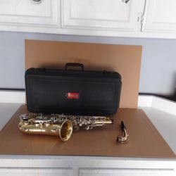 Saxophone Selmer AS300