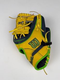 Wilson Banana Baseball Glove Yellow Navy Green