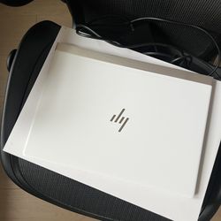 HP Spectre 13 - i7 laptop