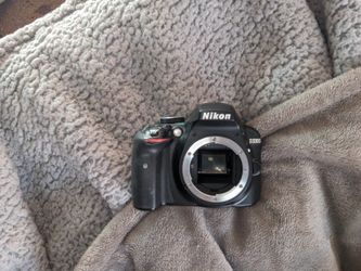 Nikon D3300 W/2 Lenses