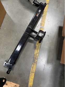 Curt 13628 Trailer Hitch Nissan Kicks