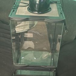 10 Gal Reptile Terrarium 