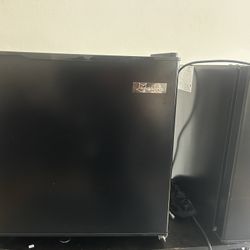 Mini Fridge 