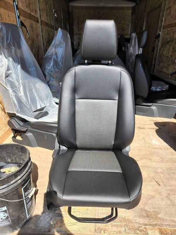 2022 Ford Connect Seat