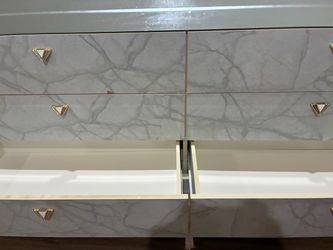 Dresser Furniture