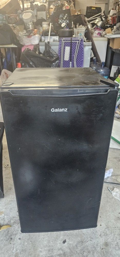 Glance Mini Fridge