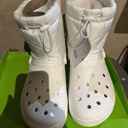 Classic Lines Neo Puff Boots 