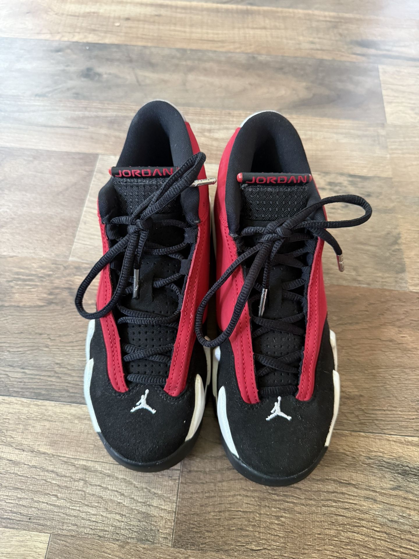 Air Jordan Retro Sneaker