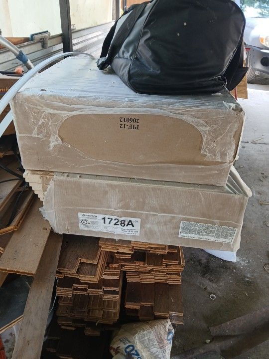 Dos Cajas De Ceiling