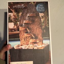 Apothecary Fern Leaf Fountain 