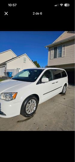 Chrysler tow country minivan 2014