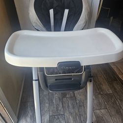 Baby High Chair Graco Clean 