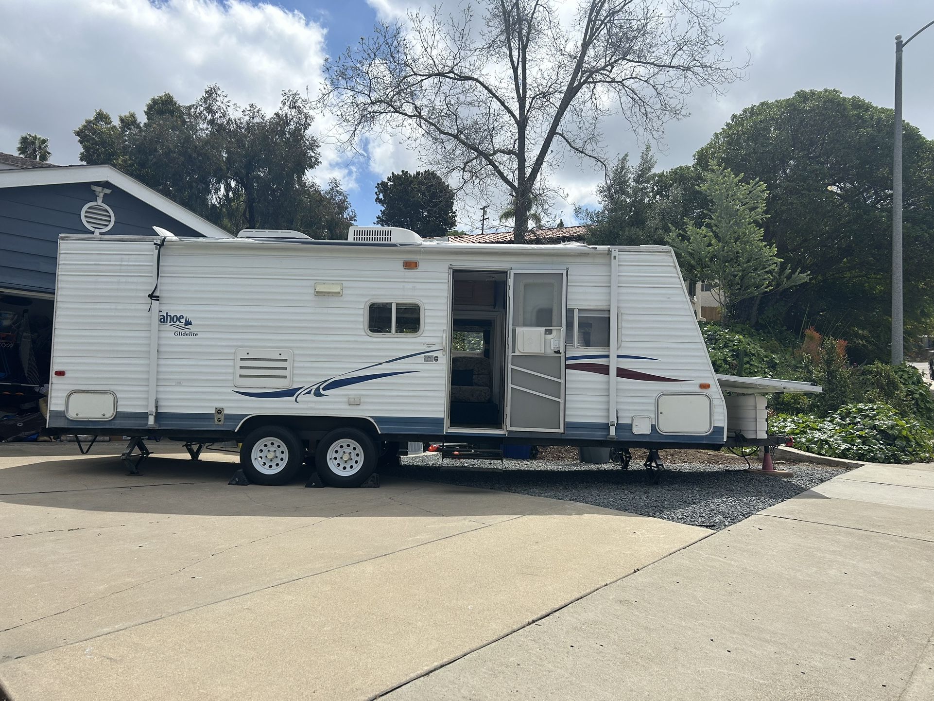 22 Ft Bunk house Trailer With Slide Out