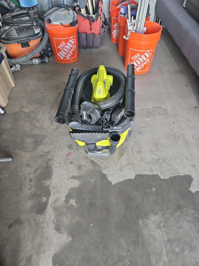 Ryobi Cordless Vacum
