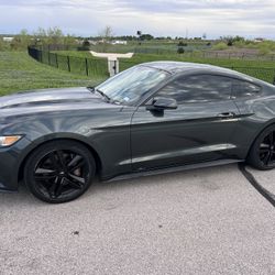 2015 Ford Mustang