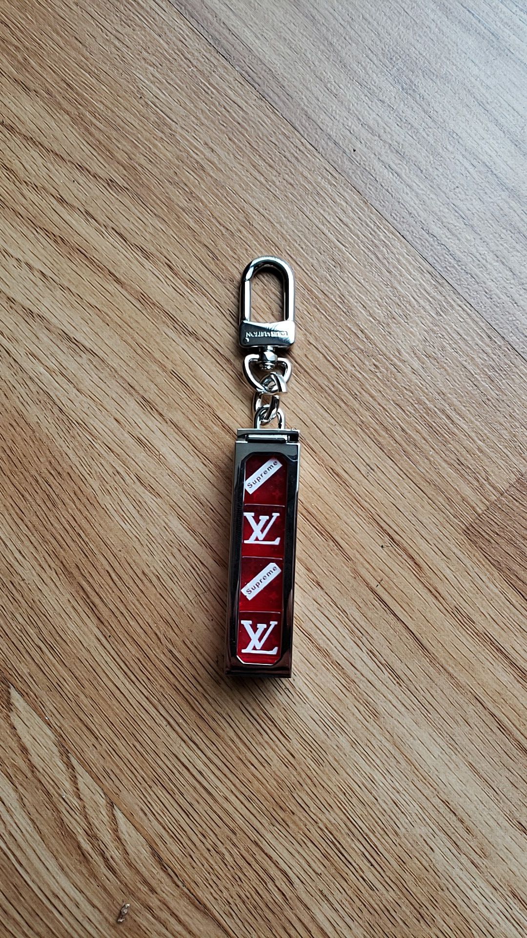 Louis Vuitton x Supreme Dice Key Chain Set Red & Brown for Sale in Miami,  FL - OfferUp