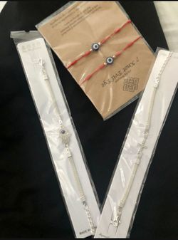 Bracelets 