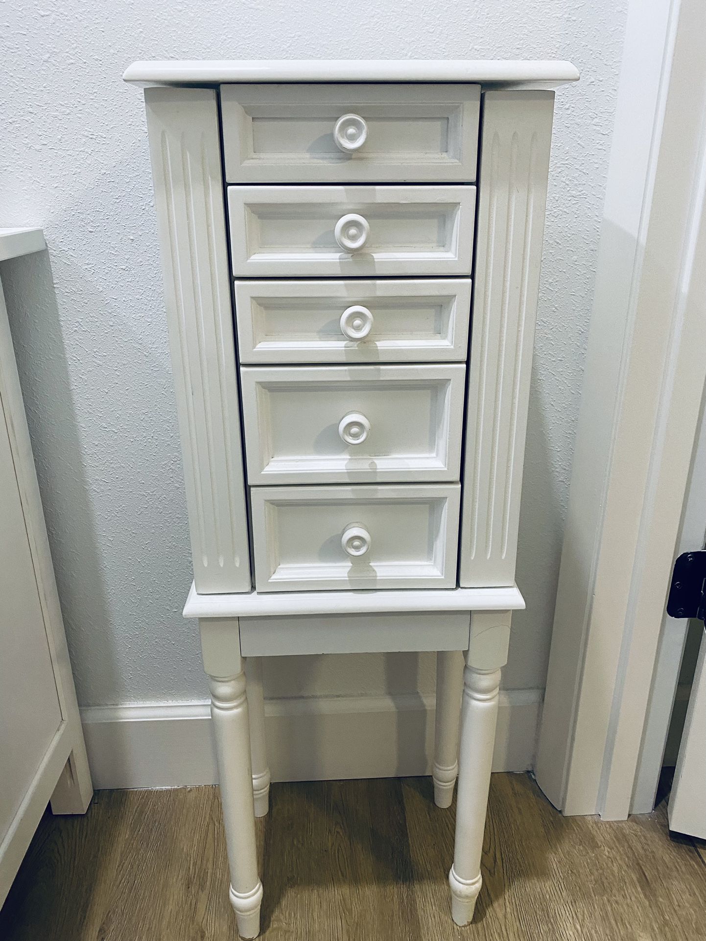 Large Armoire Storage Standing Jewelry Cabinet with Mirror