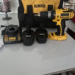 DeWalt Drill/hammer With Battery And Bag