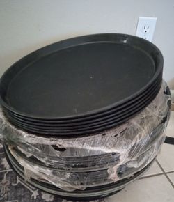 Non Slip Serving Trays for food service or Party . Different sizes.MAKE OFFER