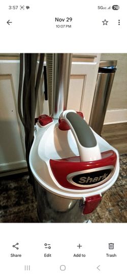 SHARK PROFESSIONAL ROTATOR LIFT AWAY VACUUM