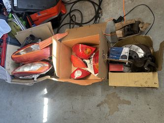 2004 Toyota Corolla Parts $$