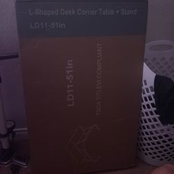 L Shaped Desk Comes With Led Lights 