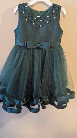 Green Dress With White Pearls