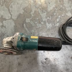 Makita 4-1/2” Grinder Gwith Diamond Wheel