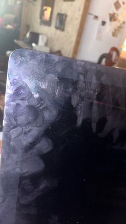 IMAC 2017 21 INCH (CRACKED) MAGIC MOUSE INCLUDED