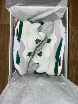 Jordan 4 Sb “ Pine Green”  Size 11