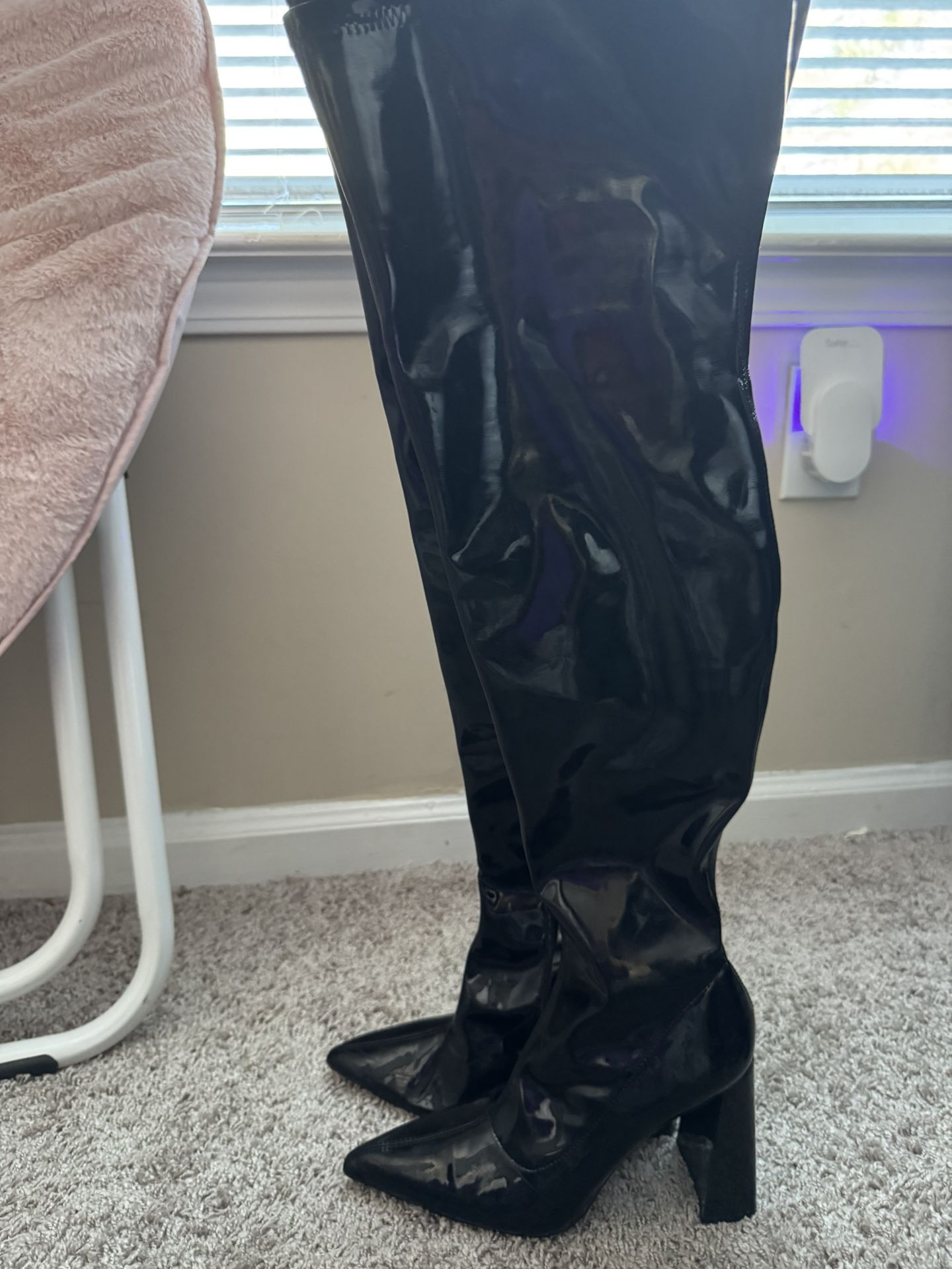 Black knee high boots 