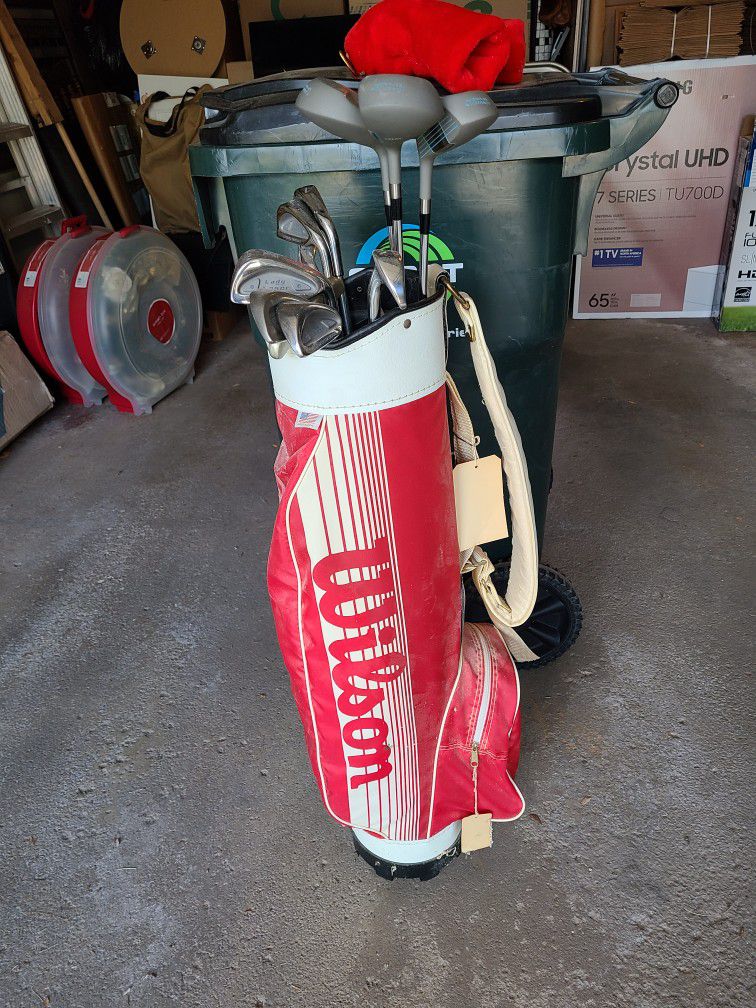 Women's Golf Clubs And Bag