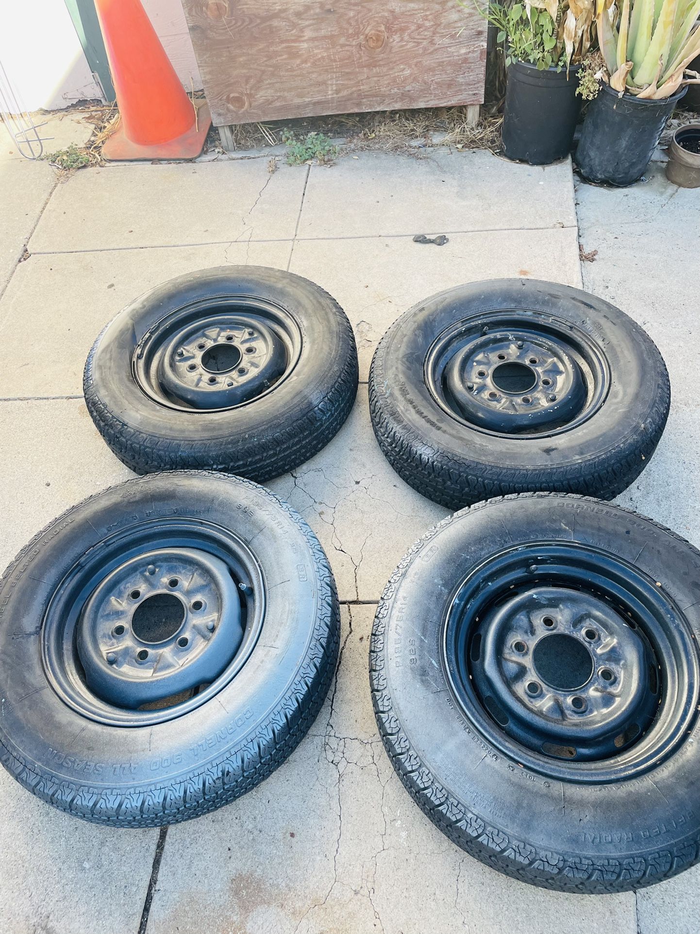 FORD COURIER PICK UP TRUCK STOCK RIMS 14 INCH DATSUN 