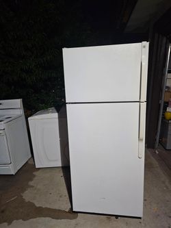 Refrigerator En Buenas Condisiones