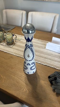 Empty Bottle Tequila Clase Azul 