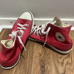 Chuck Taylor Size 10 Red 