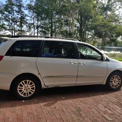 2008 Toyota Sienna