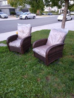 Patio Swivel Rocking Chairs Outdoor Swivel Rocking Chairs Patio Chairs Brand New Patio Chair Set 🆕🚚🚎🆕