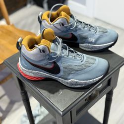 Nike SBF React Hiking Boots