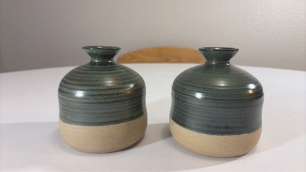 Set of 2 Ceramic Bud Vases