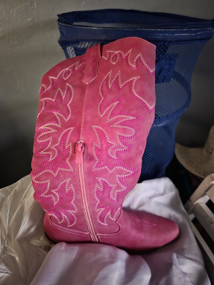 Pink Boots 👢